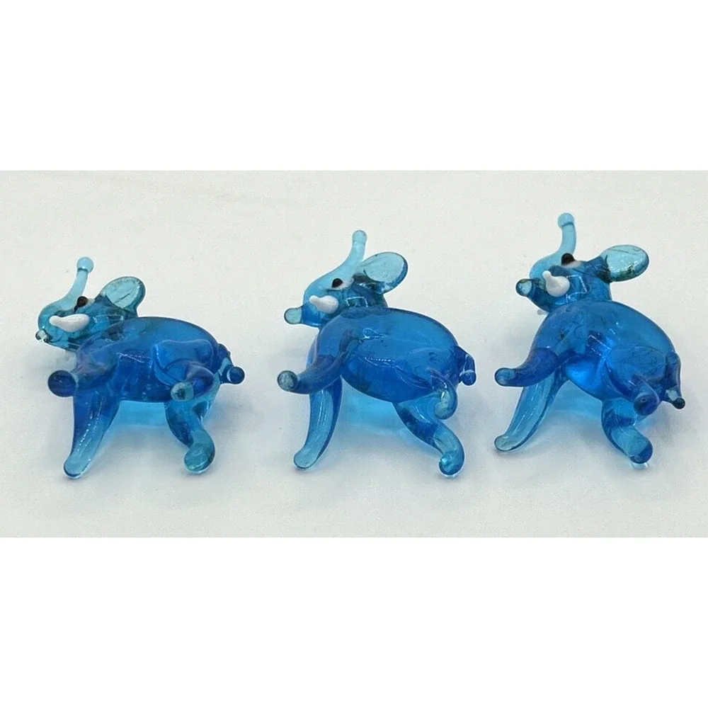 Vintage Unique Blue Elephant Glass Figurines‎ Set of 3 SKU PB197